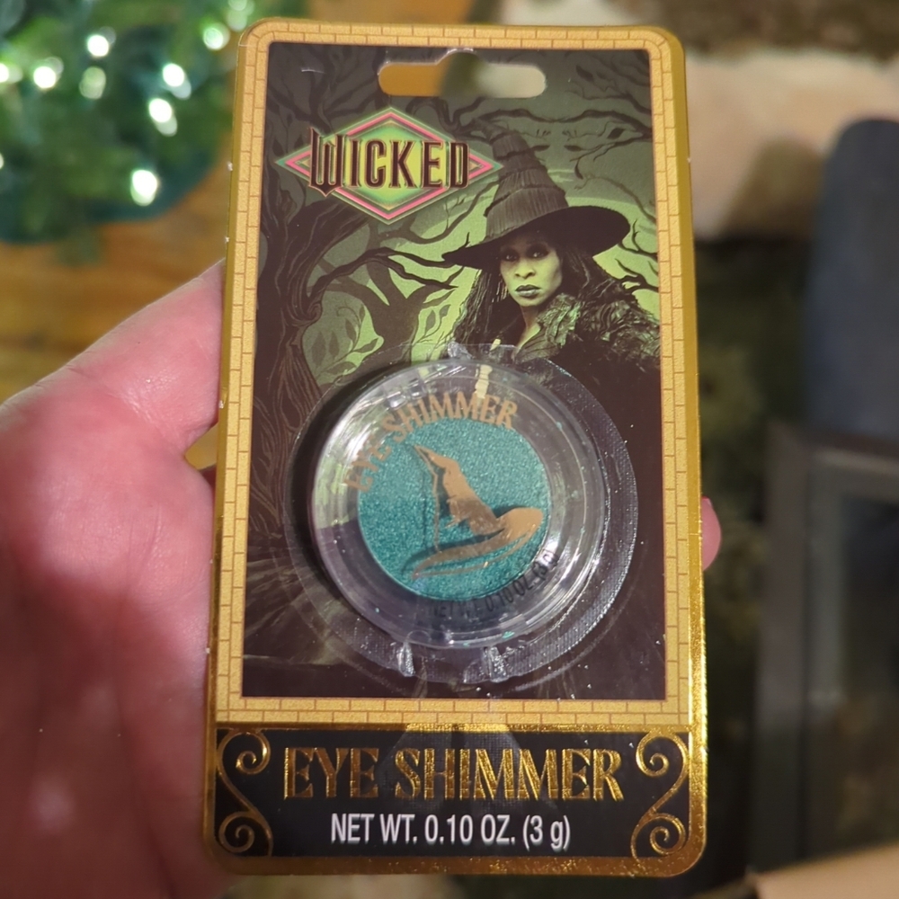 Wicked Eye Shimmer in Teal
